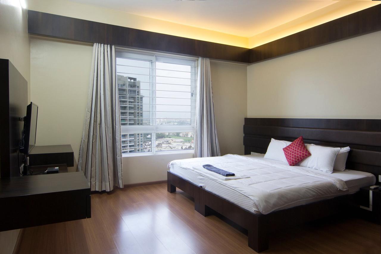 푸네 Amanora Park Town B&B 외부 사진