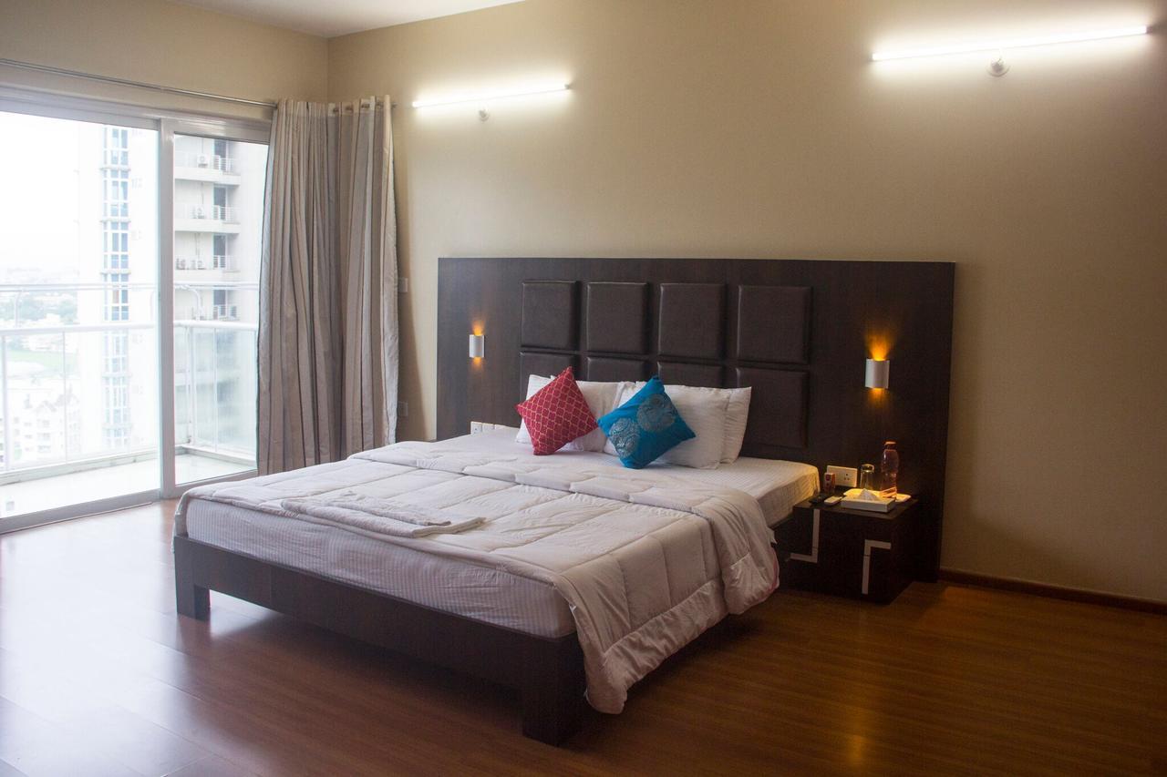 푸네 Amanora Park Town B&B 외부 사진